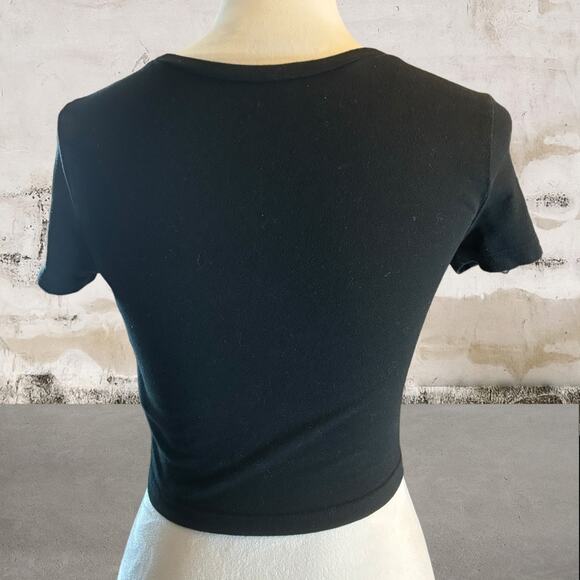 Wild Fable Women's Black Crop Top T-Shirt - Size Small - Picture 4 of 6